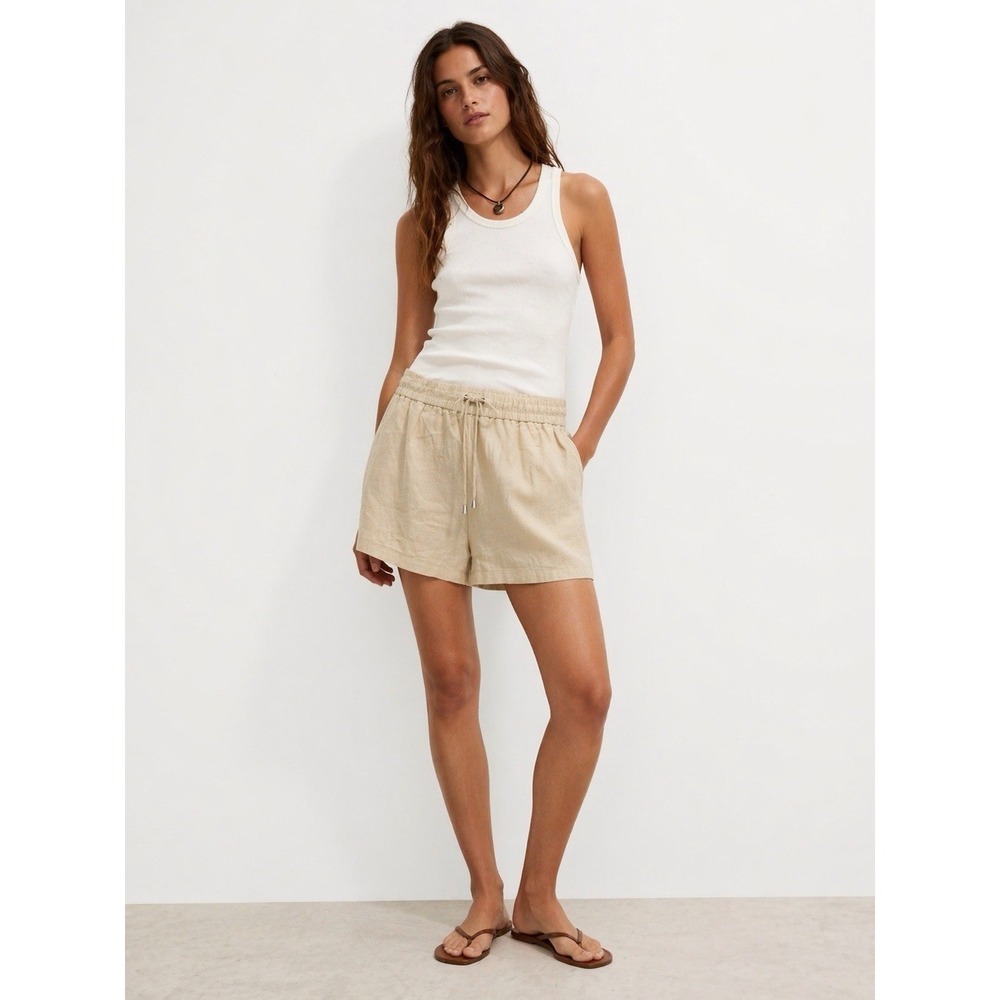 ZARA Linen Blend Shorts Beige Size M NWT New Khaki Elastic Waist Sleek 55% Linen